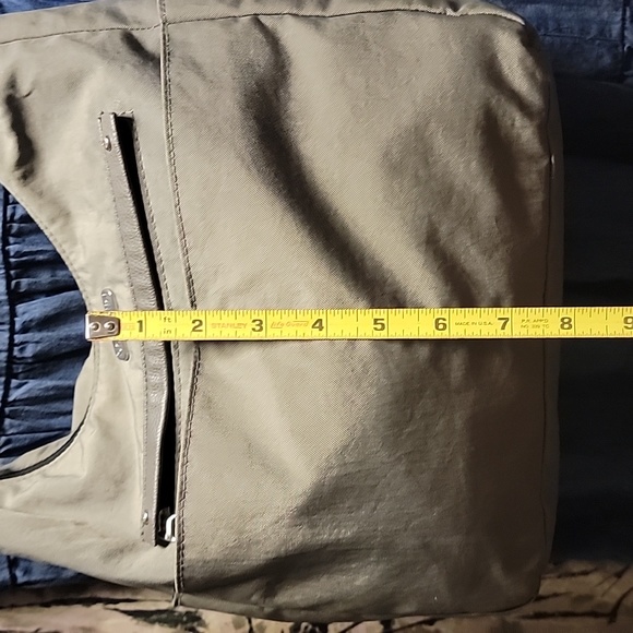 Baggallini Crossbody - Picture 10 of 12